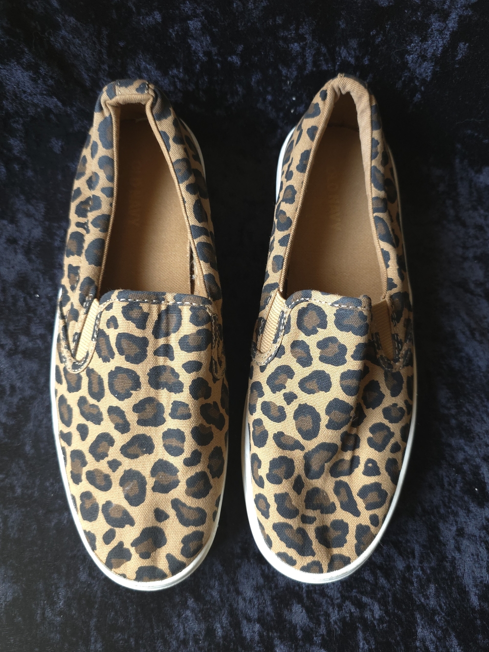 Leopard Print Slip-On Flats - Brown